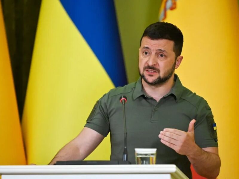 Zelensky promete retaliações por ataque russo à cidade de Odessa que