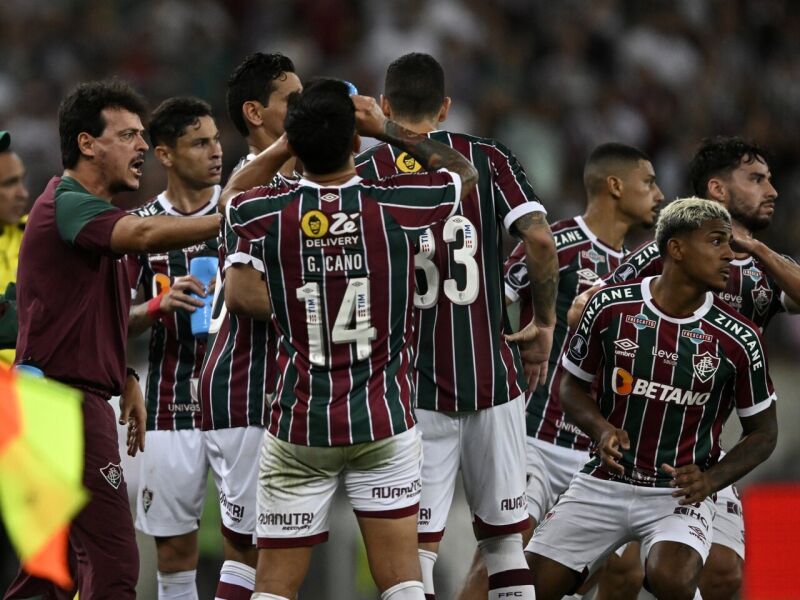 Fluminense supera Argentinos Juniors em jogo tenso e avança às quartas