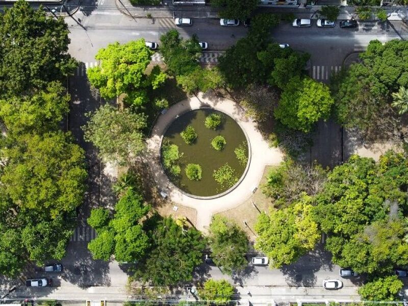 Cttu Monta Esquema De Tr Nsito Para Obra Na Pra A De Casa Forte Folha Pe