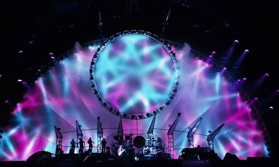 Pink Floyd anuncia série de shows gratuitos no Youtube Folha PE