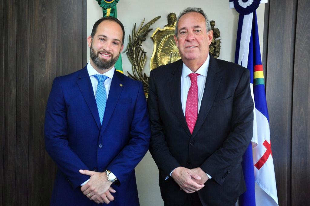 Álvaro Porto recebe apoio do vereador do Recife Victor André Gomes