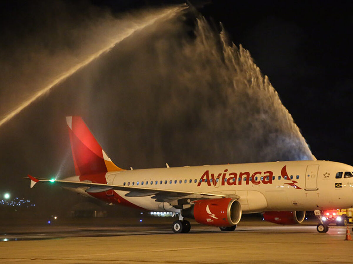 Viva, empresa aérea colombiana de baixo custo, inicia suas operações no  Brasil