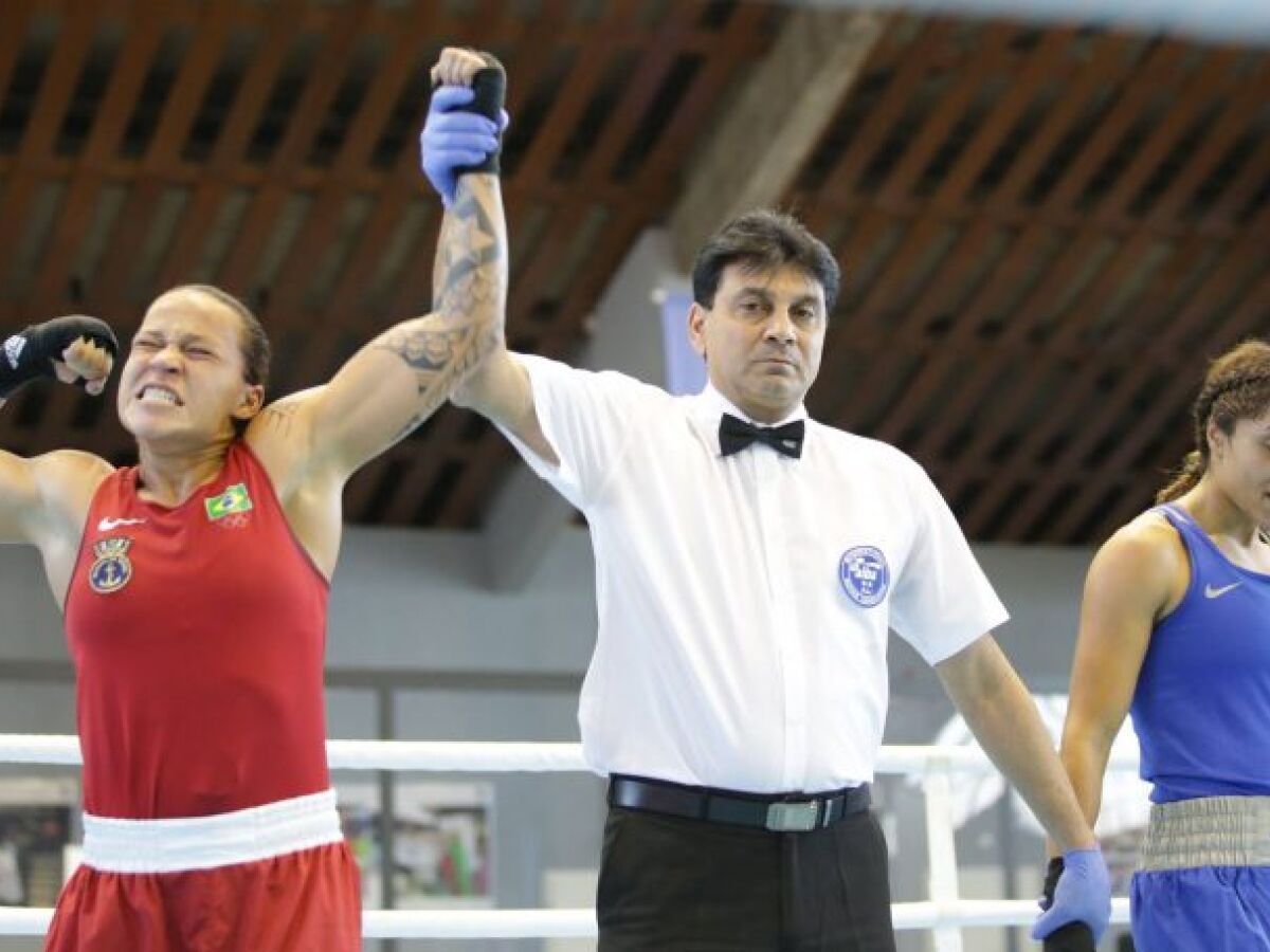 Jovens Do Boxe Brasileiro Desafiam Campeoes Mundiais Folha Pe