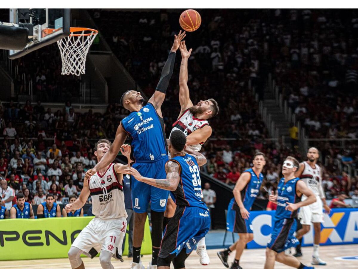 Olivinha faz sua quarta final do NBB com a camisa do Flamengo: 'A torcida  sempre está com a gente' - Esporte - Extra Online