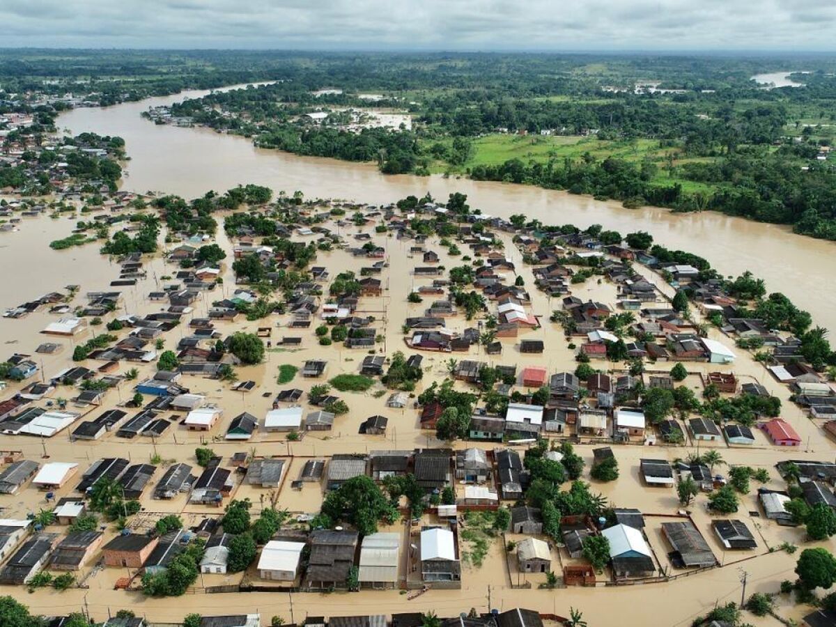 Como ajudar o Acre: inundação deixa milhares sem casa