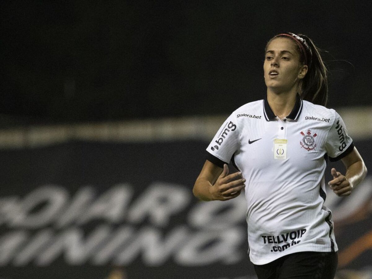 São Paulo vence Palmeiras com golaço e avança no Brasileirão Feminino