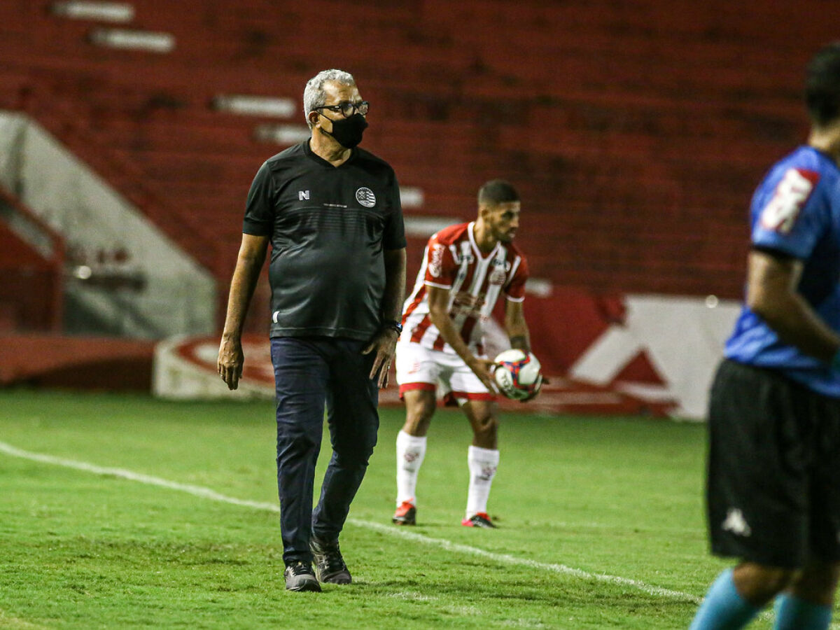 Coluna Timbu, Com Hélio, mas ainda sem elenco