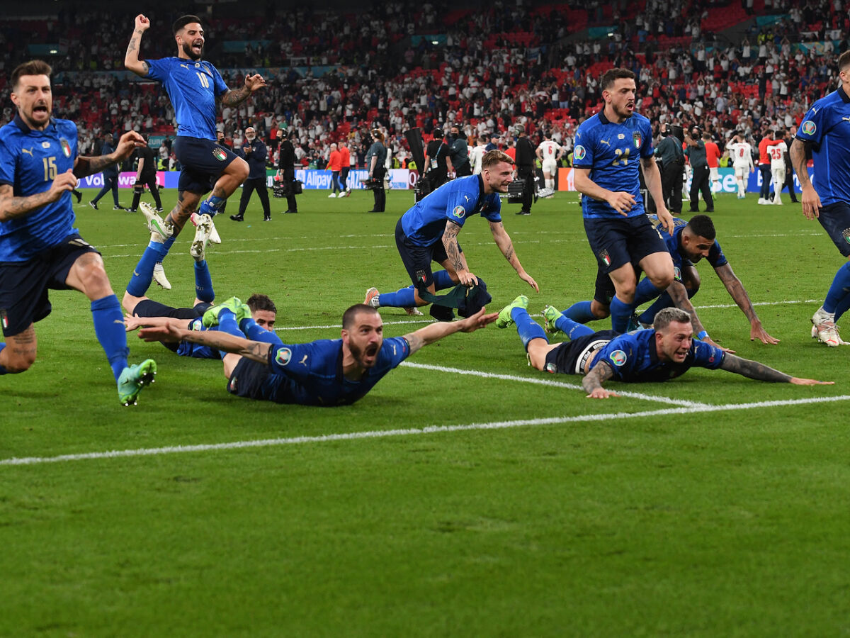 Figura do Dia: no Chelsea só fez 11 jogos, mas em Wembley foi rei