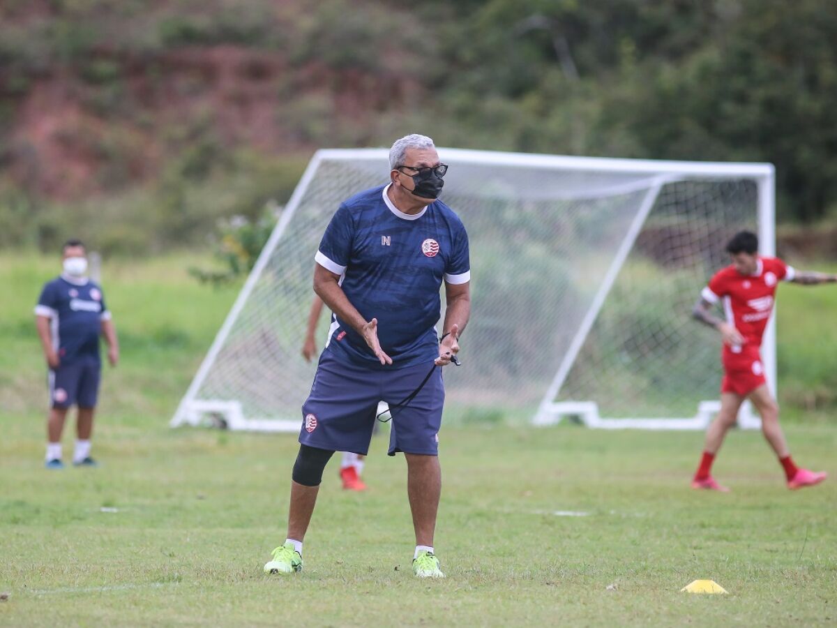 Coluna Timbu, Com Hélio, mas ainda sem elenco