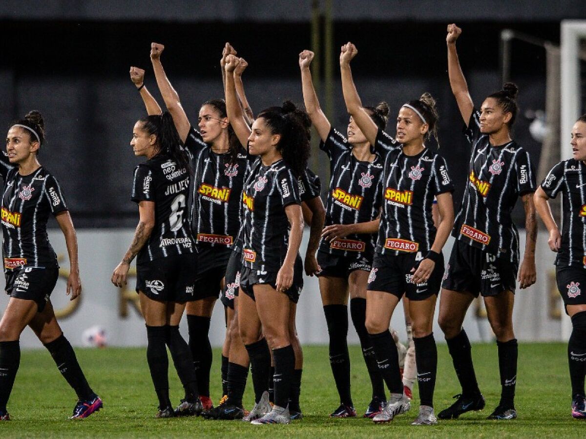 Corinthians on X: O Sport Club Corinthians Paulista, por meio do  Departamento de Responsabilidade Social e Cidadania e do Departamento de Futebol  Feminino, vai doar 20% da renda bruta do jogo contra