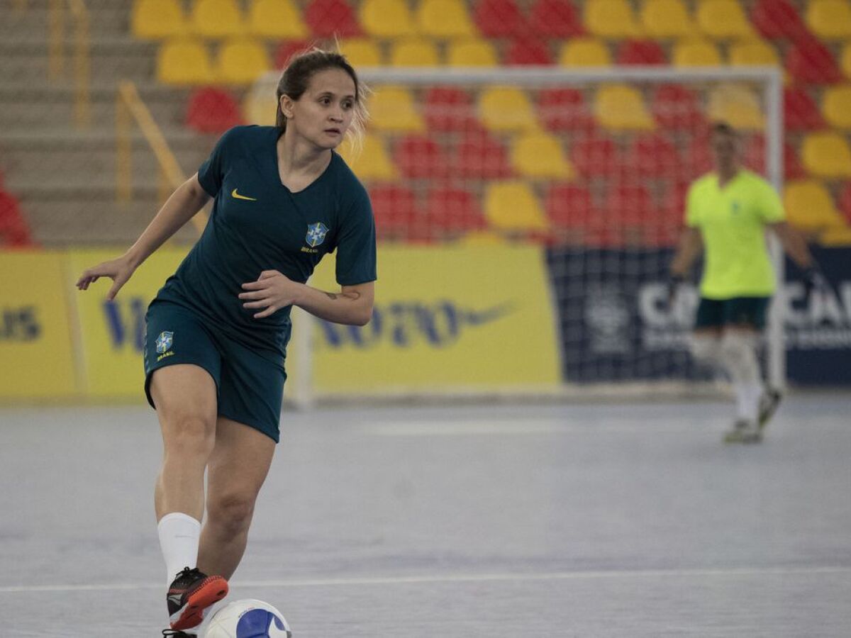 Ricardinho, eleito melhor jogador de futsal do mundo, se aposenta