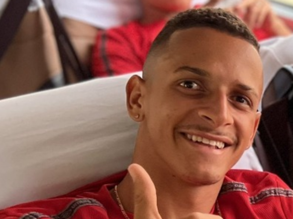 O ponta Luciano Juba