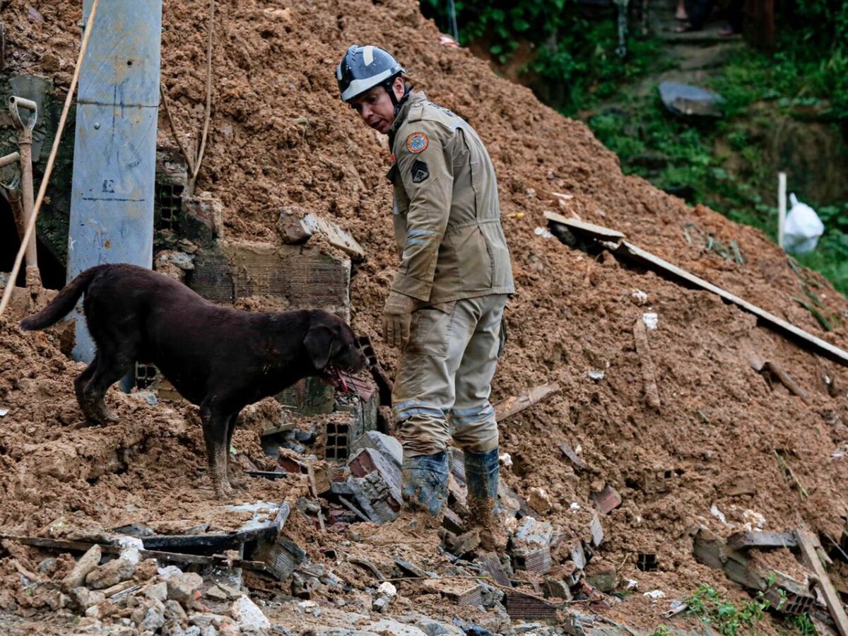 Buscas por desaparecidos em Olinda