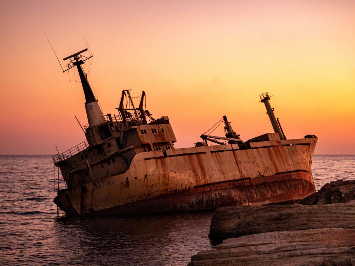 Mais de 20 migrantes do Mali morreram em naufrágio na costa da Líbia