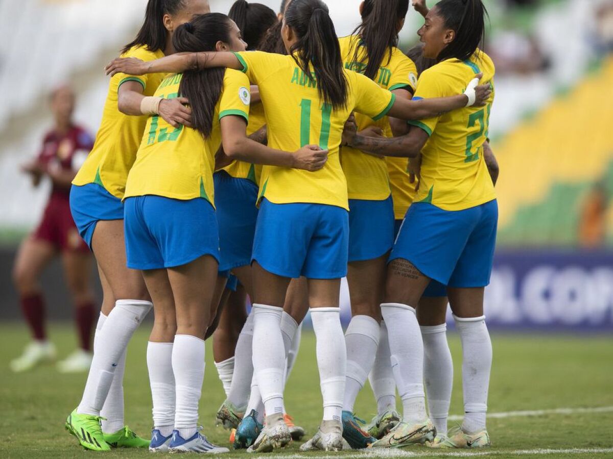 Brasil sobe para o 8º lugar no ranking feminino da Fifa