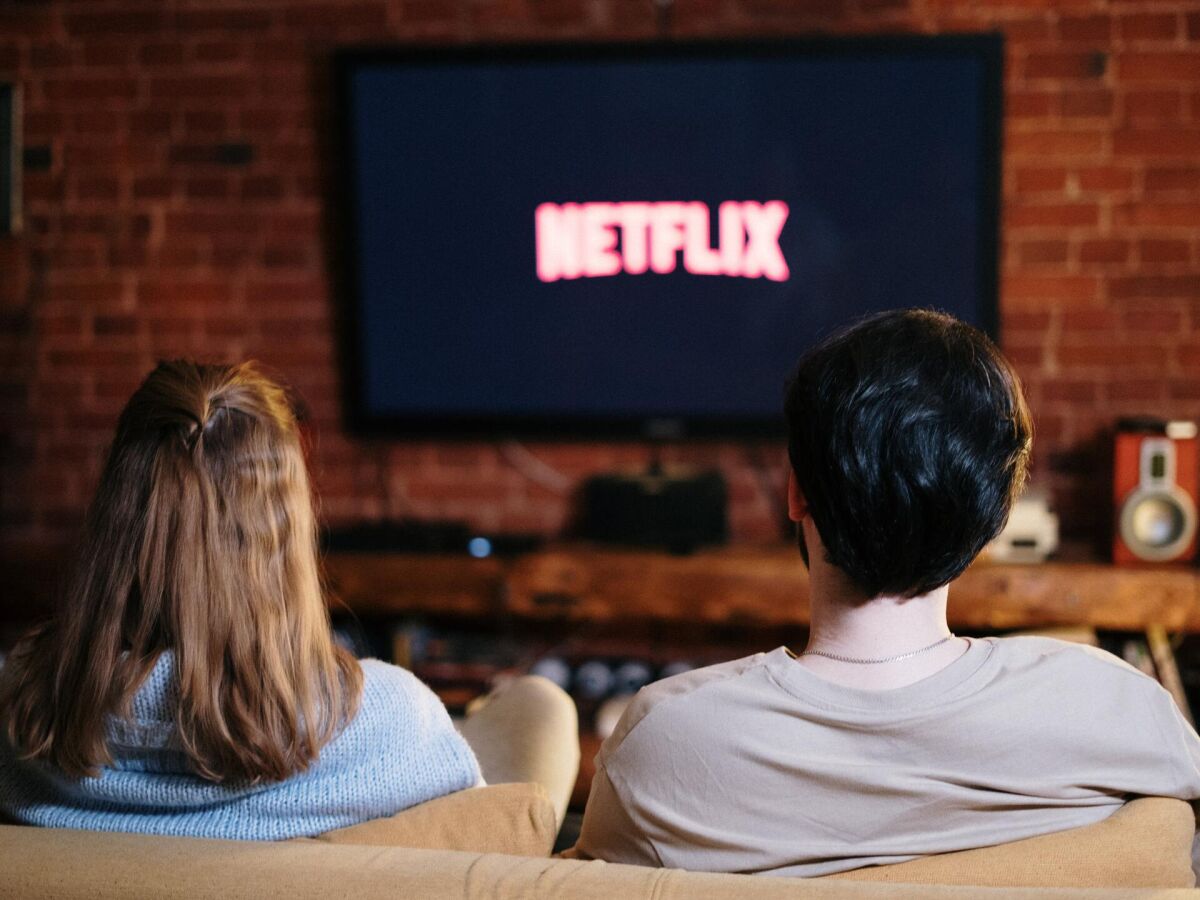 Netflix lança plano com anúncios por R$ 18,90 no Brasil - TecMundo