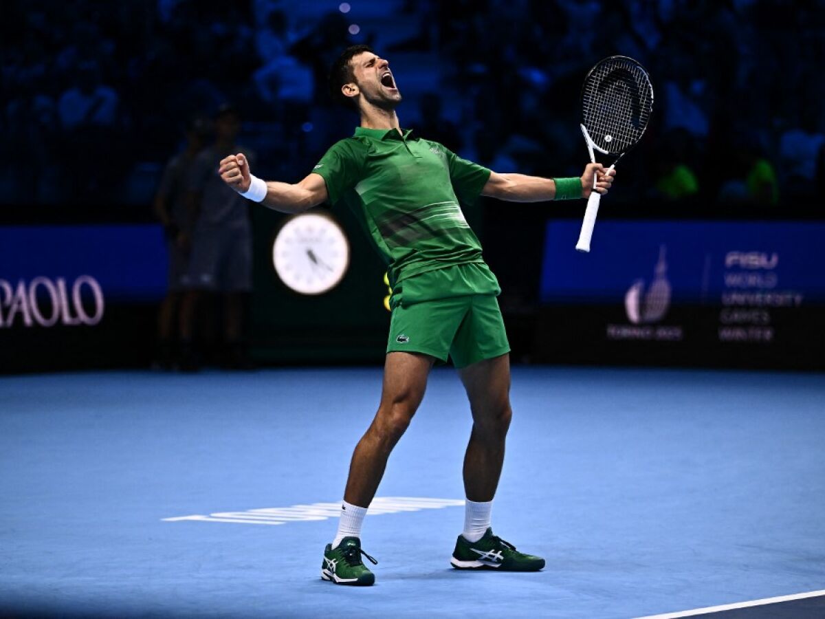 Djokovic se justifica após quebrar raquetes em ataque de fúria no ATP  Finals, tênis