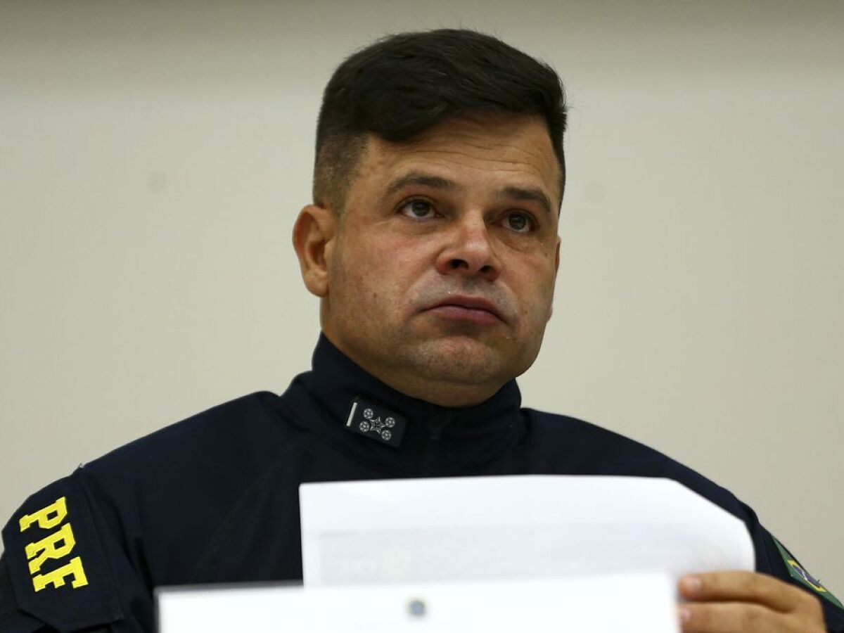 É falso que Tarcísio de Freitas comprou blindados para a PM