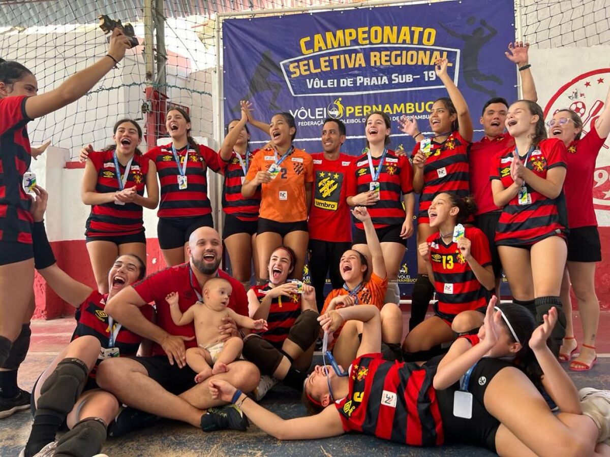 Vôlei Feminino Sub-16 é campeão da Copa