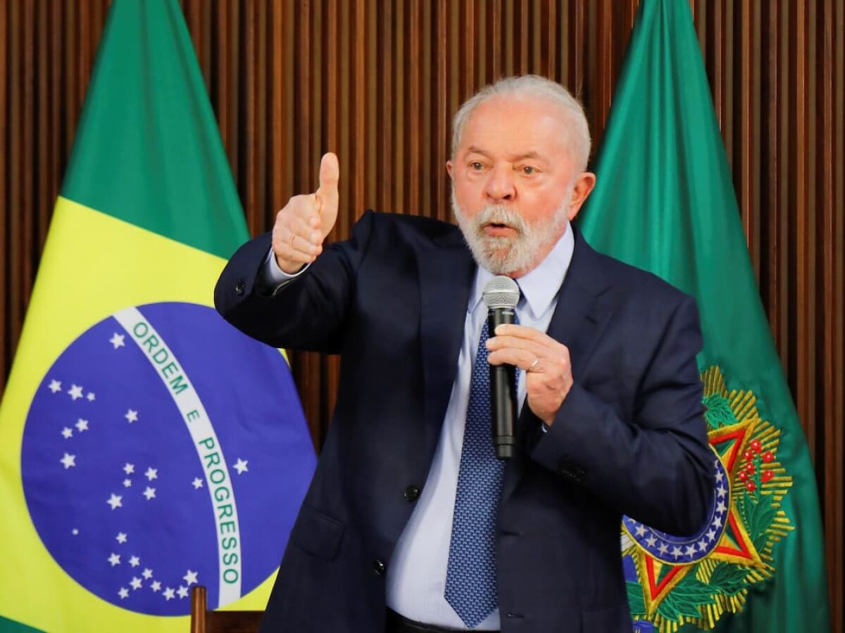 Wallace é suspenso pelo Cruzeiro após fazer postagem sobre tiros em Lula -  Folha PE