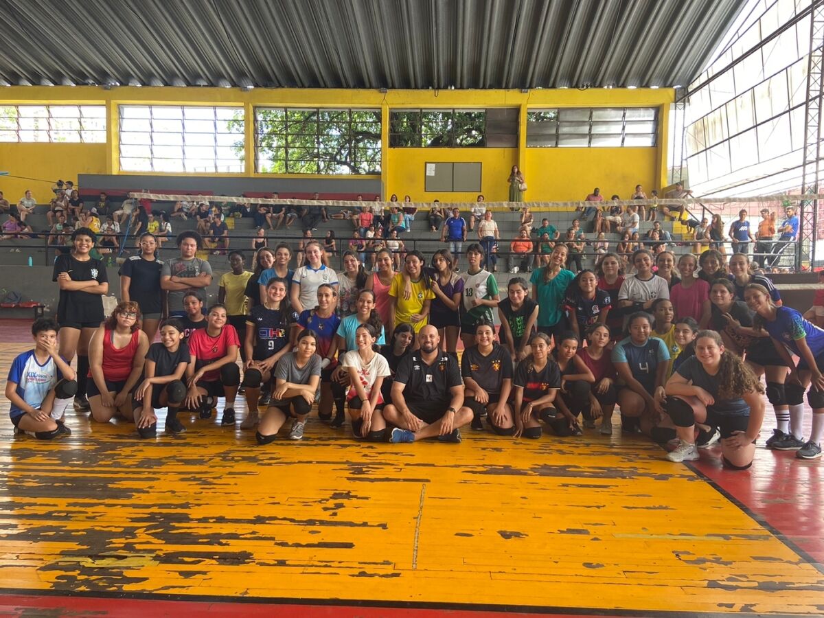 Sport/INE fecha disputa do Brasileiro Interclubes de Vôlei Feminino Sub-17  com ponteira de Pernambuco na seleção - Esportes DP