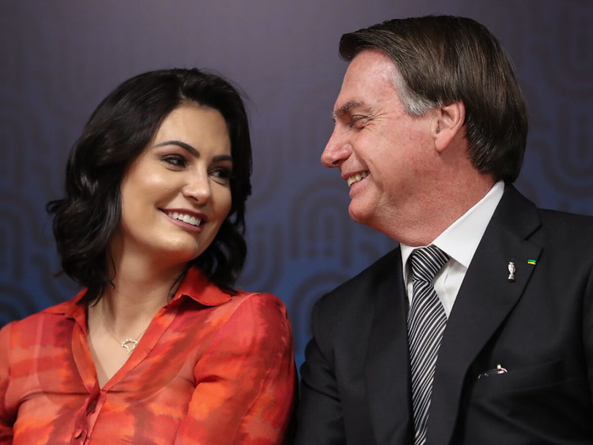 Michelle Bolsonaro: 'Na minha casa, apenas eu fui vacinada