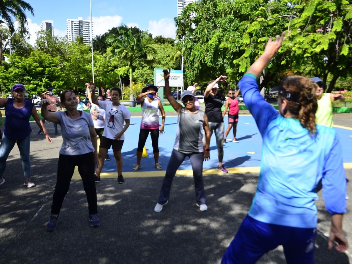 Programa Academia da Cidade oferece atividades gratuitas no Recife; saiba  como participar - Folha PE