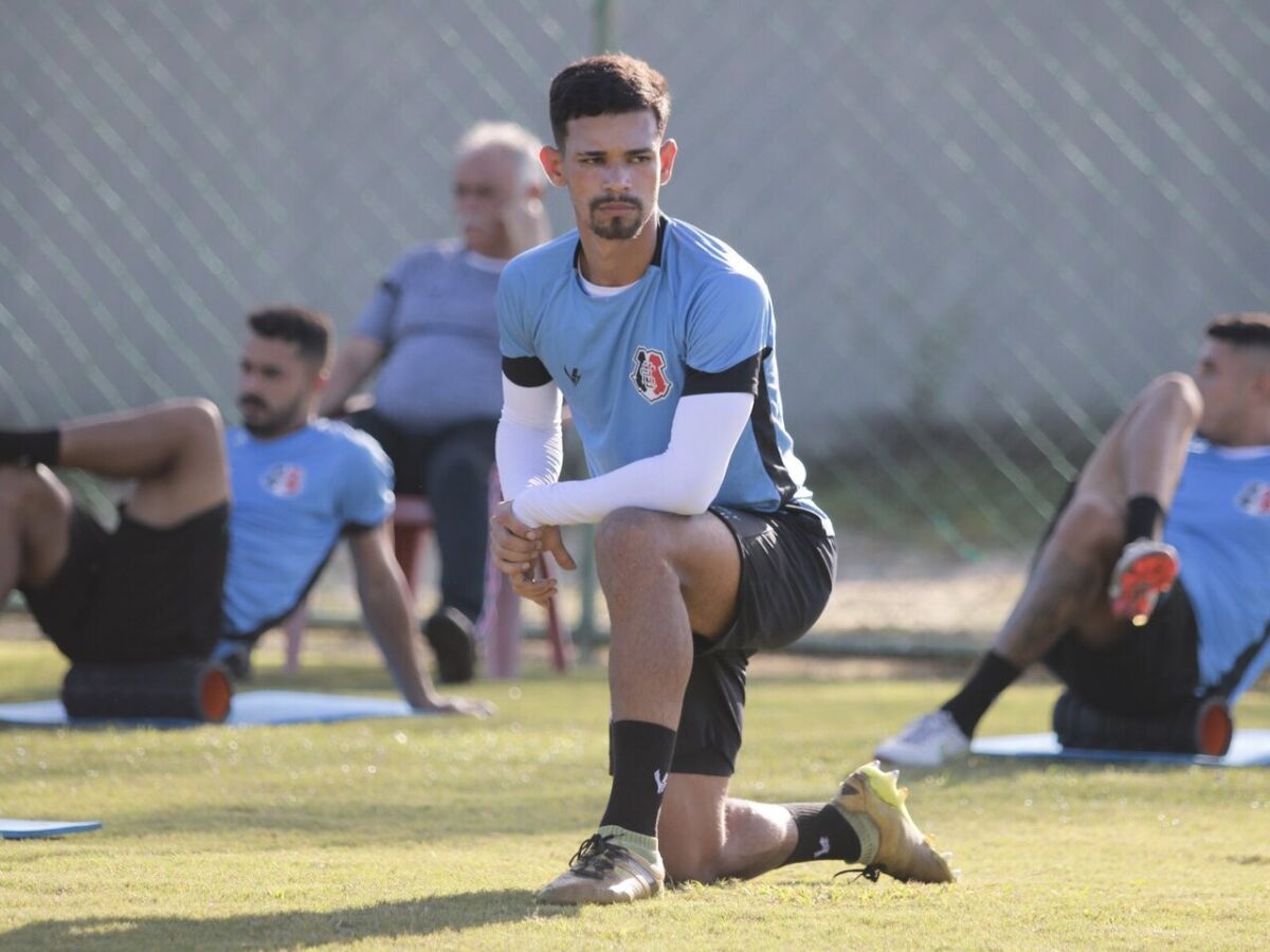 Remo emplaca 2 jogadores e técnico Felipe Conceição na Seleção da 12ª  rodada da Série B