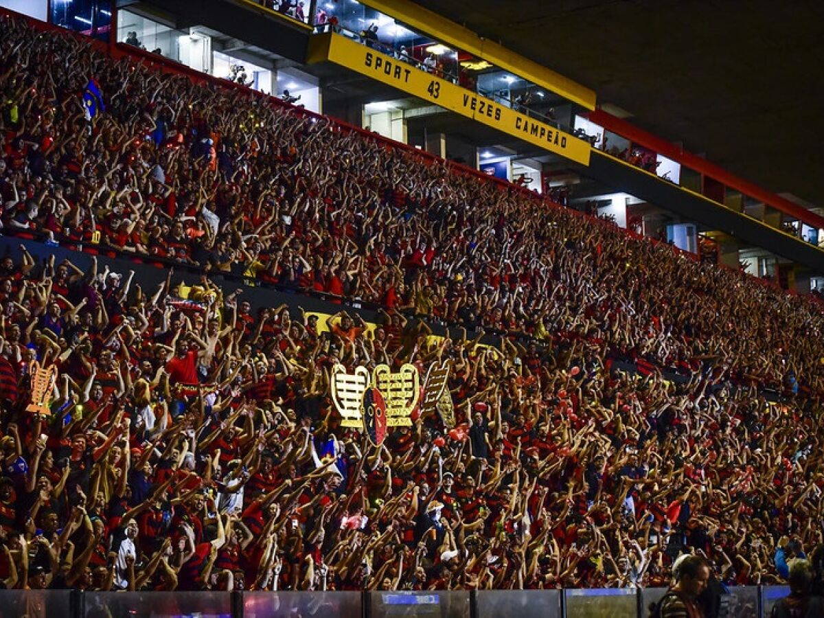 Sport vence o Vila Nova em jogo atrasado e entra no G4 da Série B