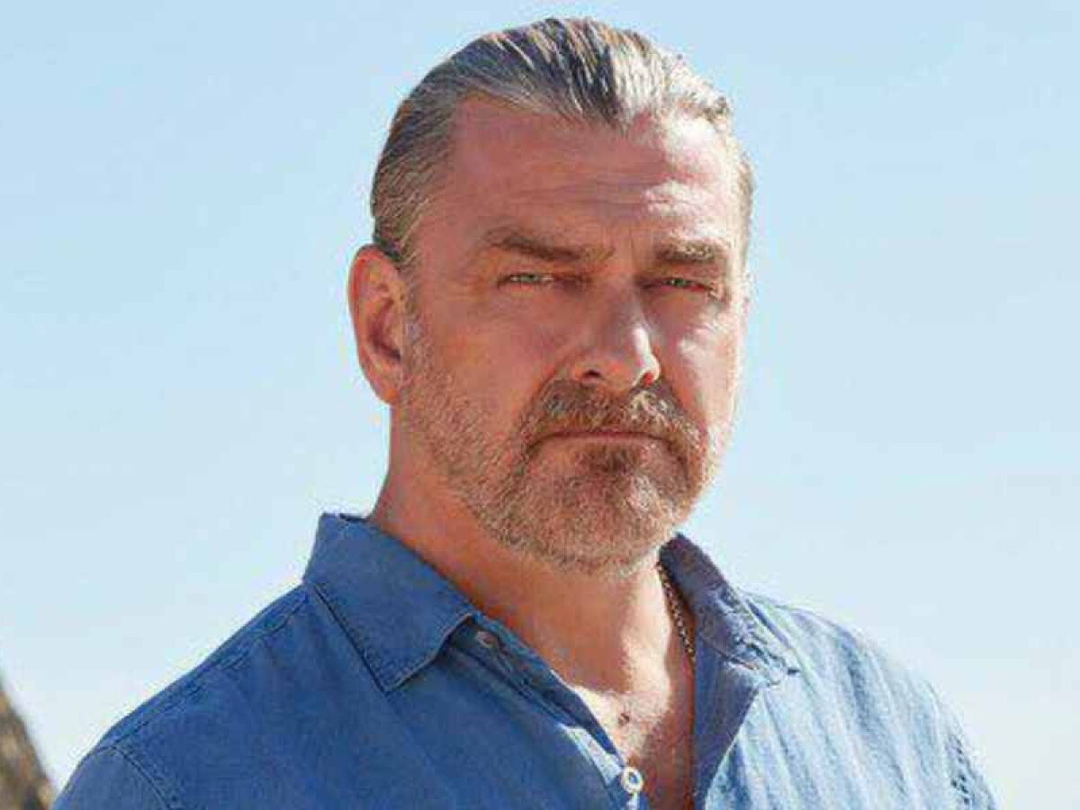 MORRE O ATOR DA MARVEL COMICS RAY STEVENSON 