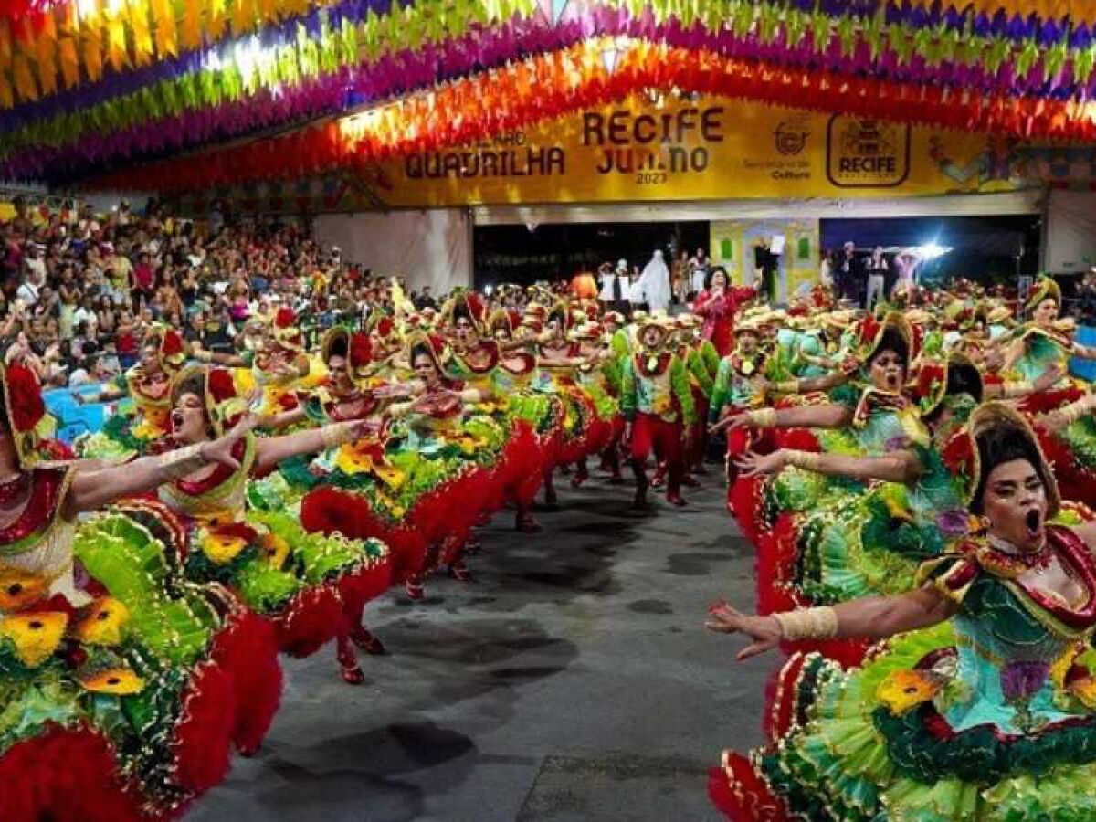 Camaragibe recebe cenário e espetáculo junino neste fim de semana - Folha PE