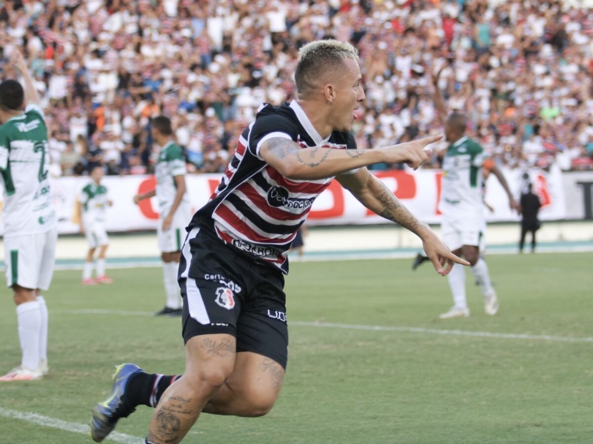 Emerson Galego marcou o único gol da partida diante do Sousa 