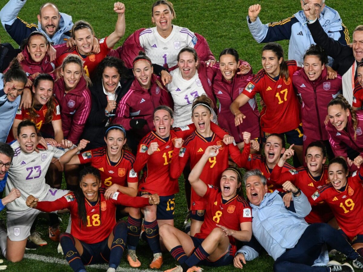 Espanha supera Inglaterra e é a campeã da Copa feminina