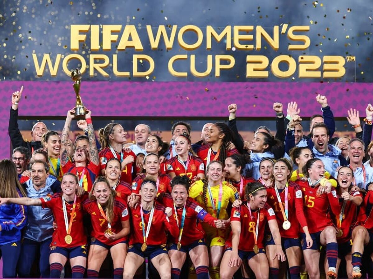 Espanha aproveita falhas da Inglaterra, vence por 1 a 0 e é campeã inédita  da Copa do Mundo - Futebol - R7 Copa do Mundo