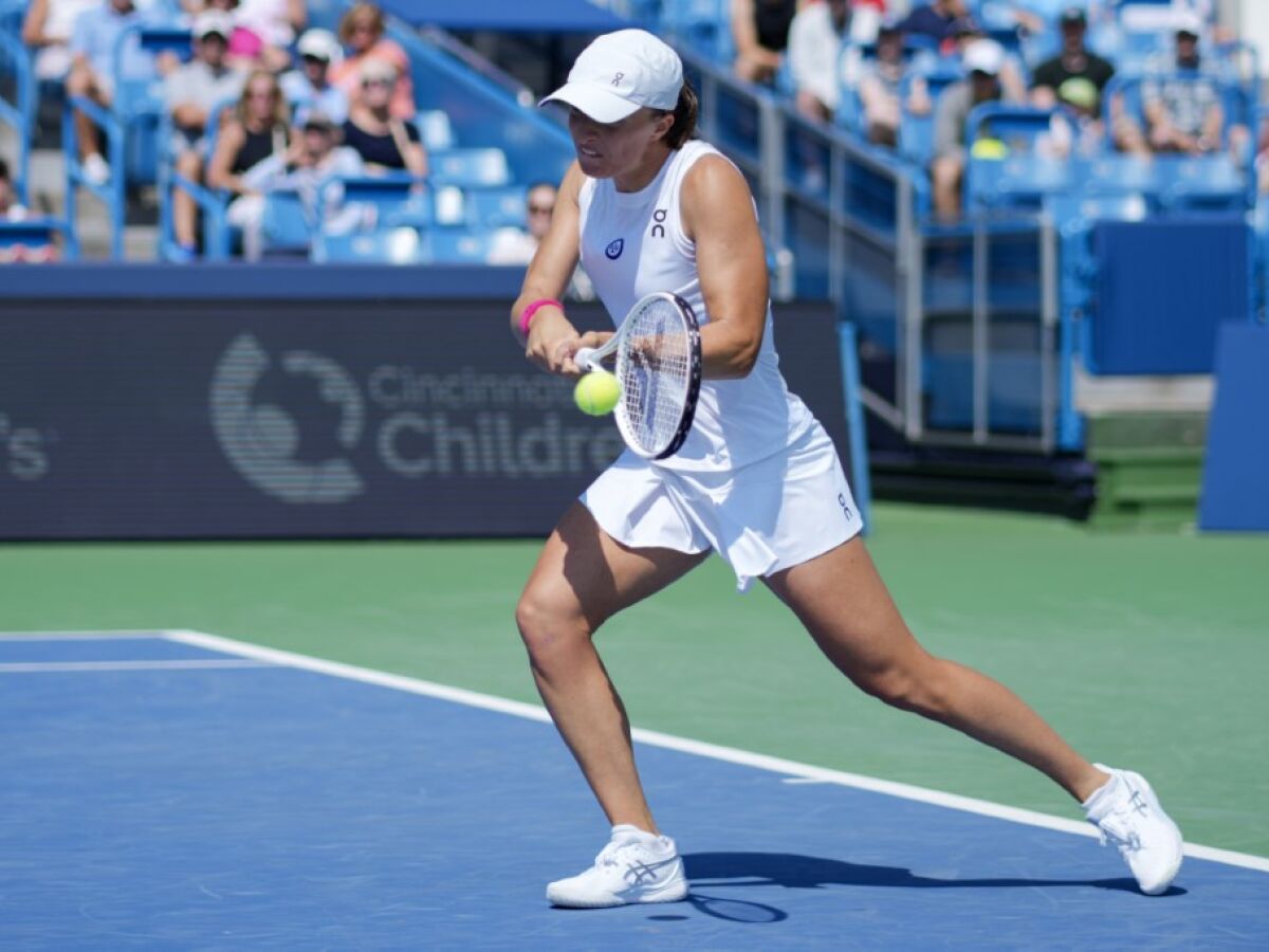 Swiatek vence e avança às oitavas de final do WTA 1000 de Roma