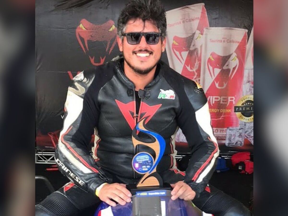 Piloto japonês morre após acidente grave em treino para corrida de moto -  Notícias - UOL Esporte