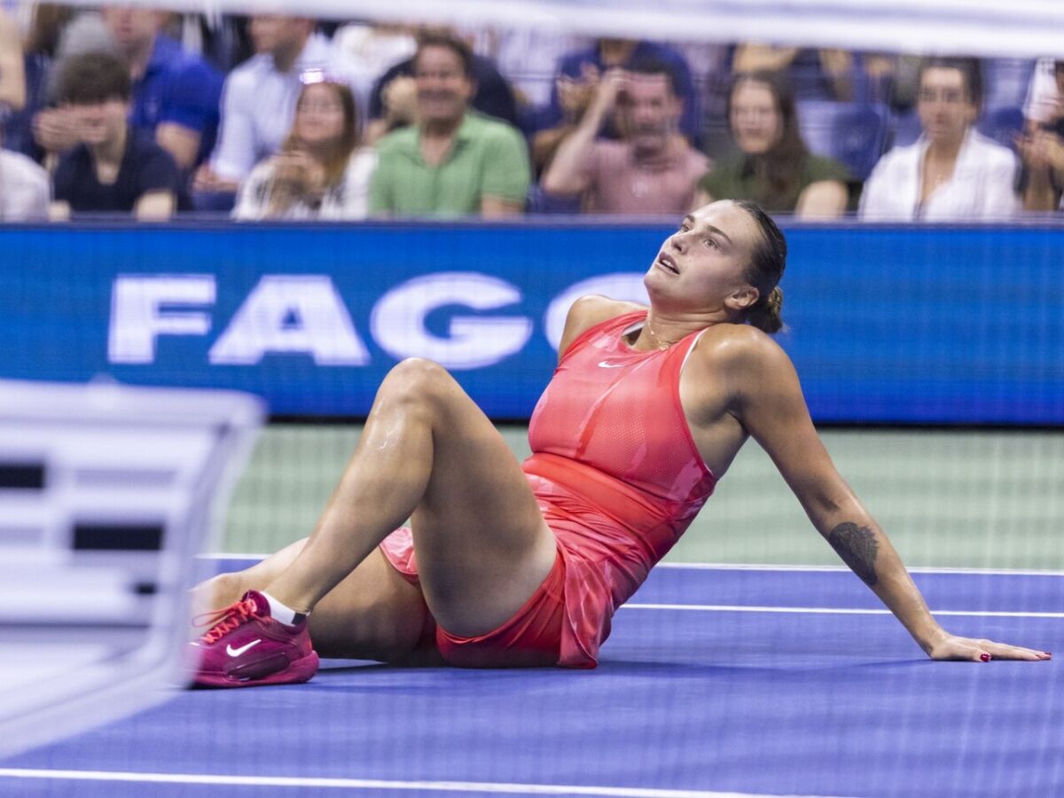 Sabalenka comemora número 1 avançando às quartas do US Open - Folha PE