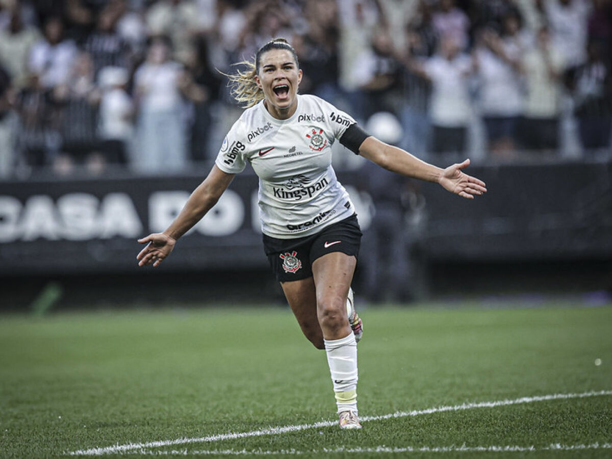 De virada, Timão vence Ferroviária é pentacampeão brasileiro de Futebol  Feminino