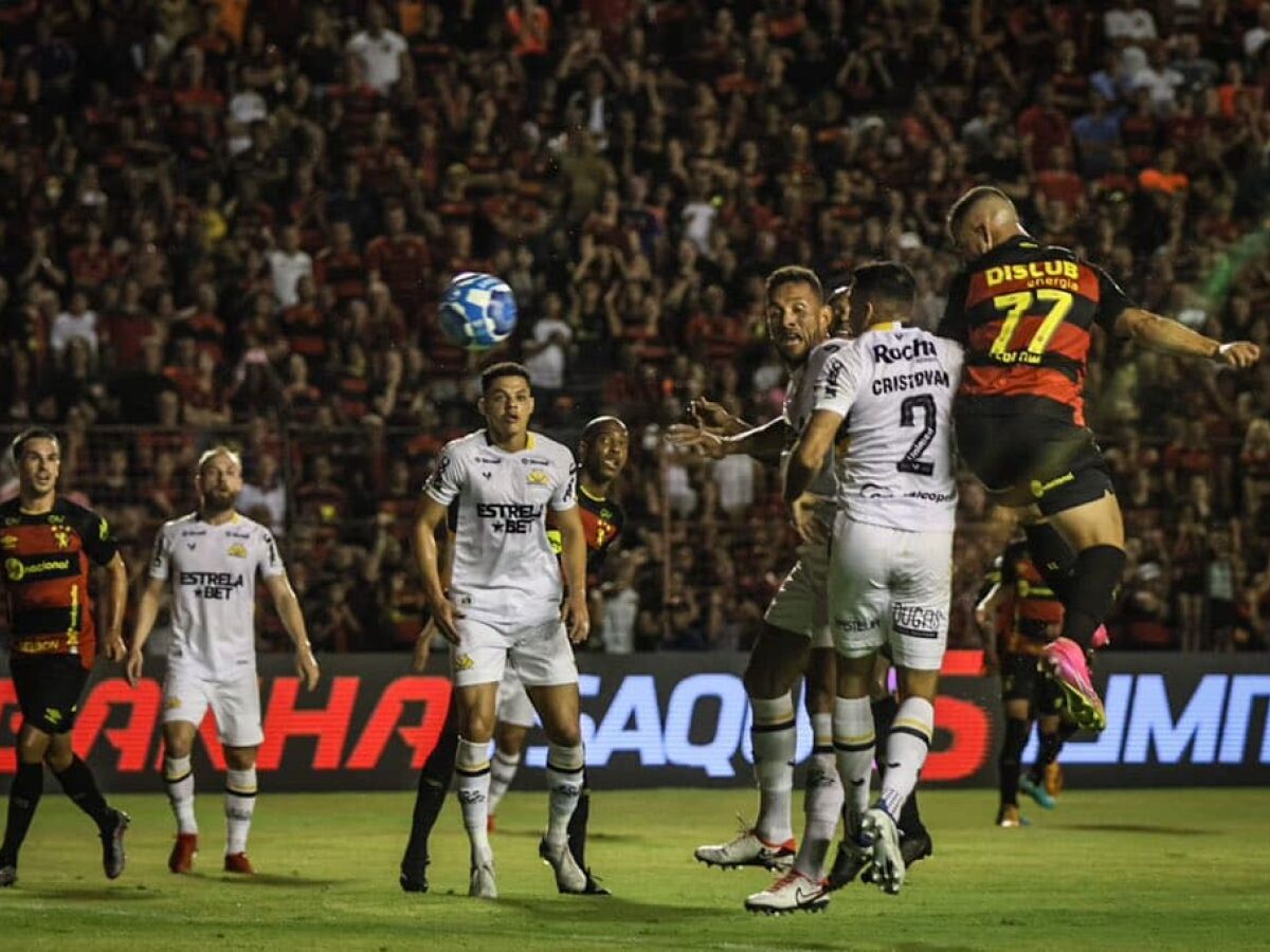 Em jogo de falhas de lado a lado, Botafogo e Atlético-GO empatam