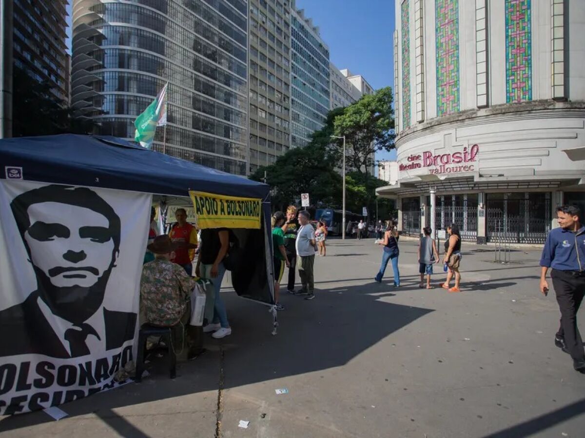 7 de Setembro: mais uma vez bolsonaristas exibem cartazes em