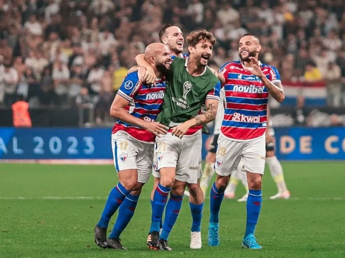 CORINTHIANS E FORTALEZA FICAM NO EMPATE NA PRIMEIRA SEMIFINAL