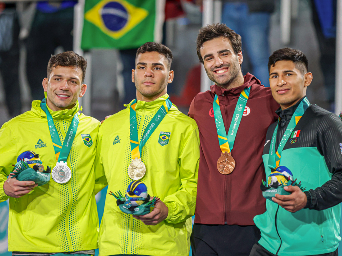 Brasil é medalha de ouro no Pan-americano de Xadrez no Peru - Folha PE