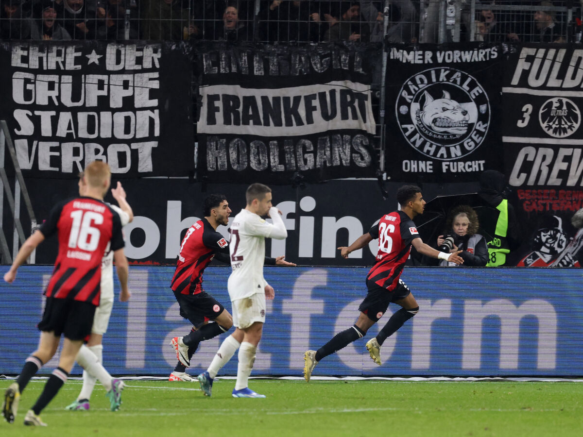 Bayern é goleado pelo Frankfurt; Borussia perde em casa para o Leipzig:  veja os resultados do Campeonato Alemão - ISTOÉ Independente