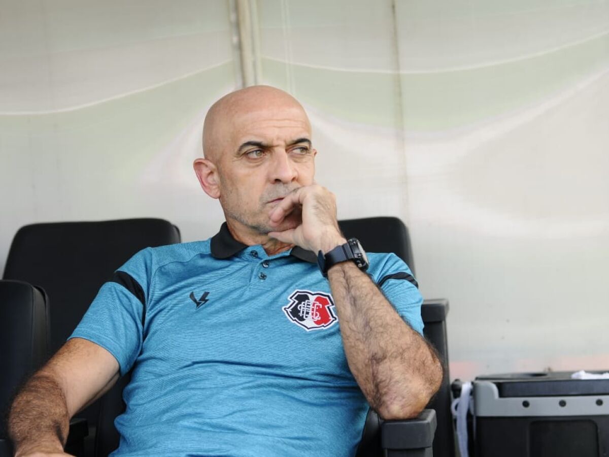 Itamar Schulle, técnico do Santa Cruz