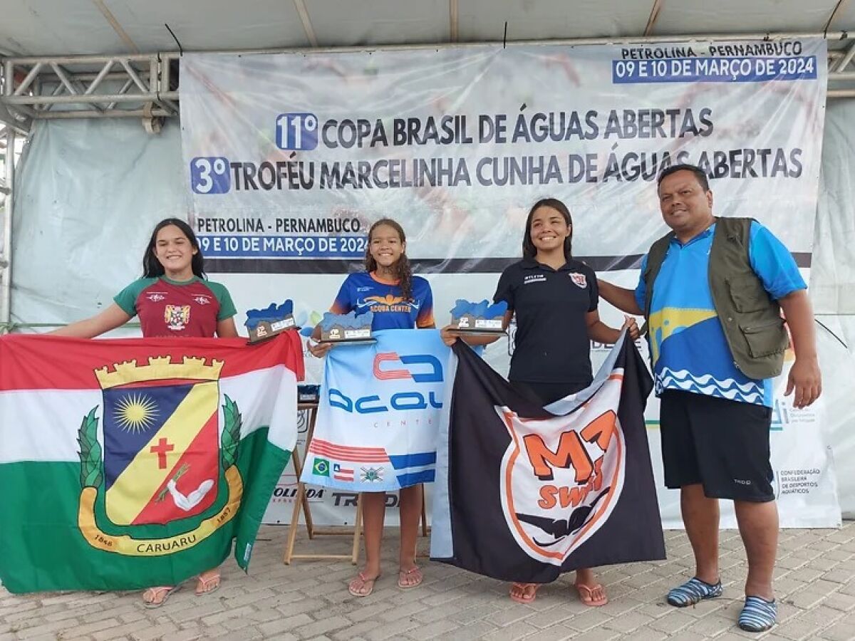 Brasil garante vaga olímpica no revezamento 4x200m livre feminino