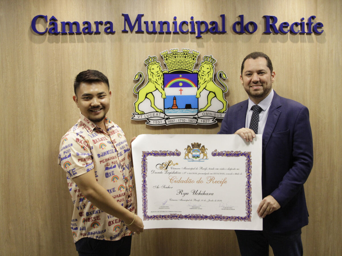 Título de Cidadão do Recife foi entregue a Ryu Uchihara pelo vereador Rogerinho Jatobá