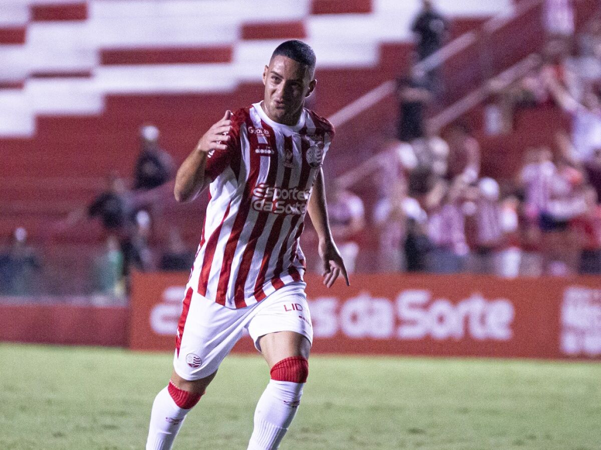 Felipe Ferreira, atacante do Náutico