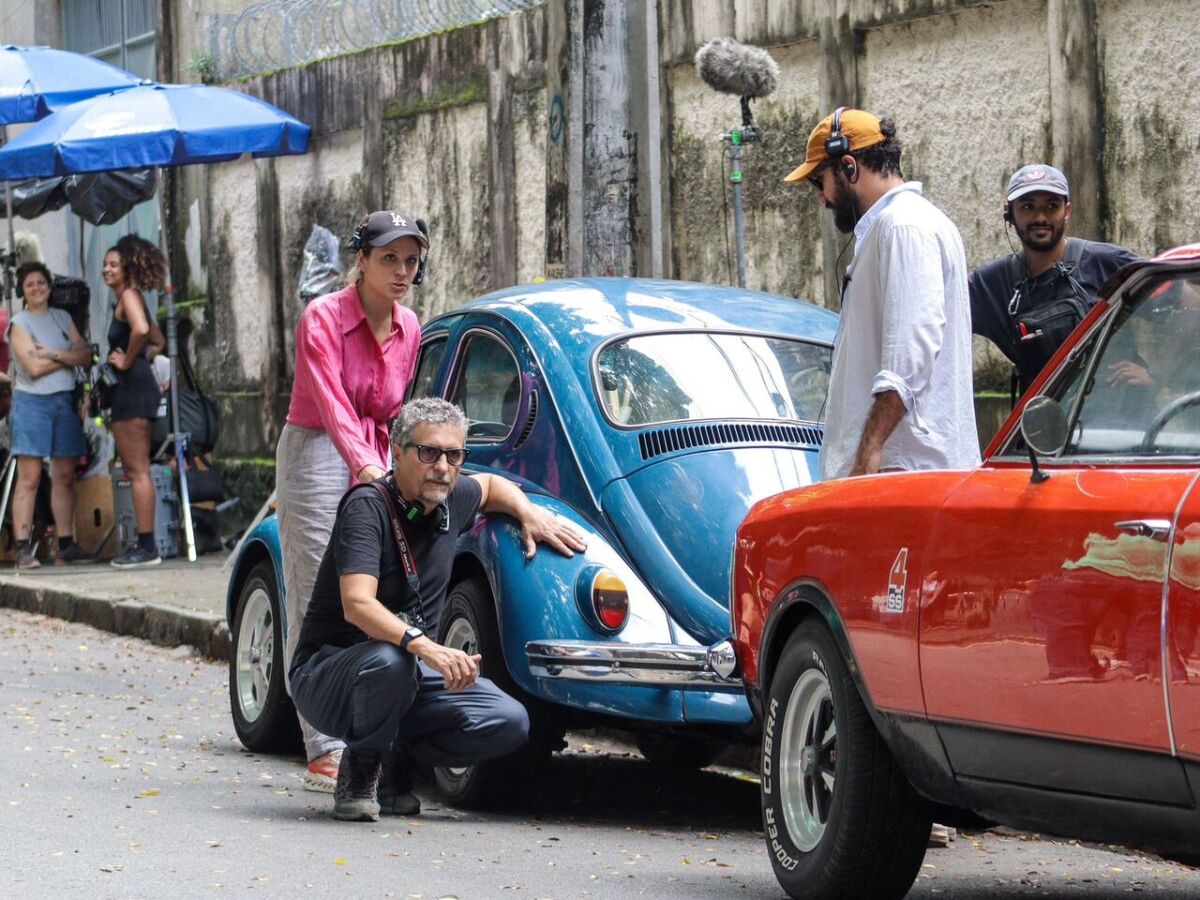 Gravações do novo filme do cineasta recifense Kleber Mendonça Filho, com Wagner Moura, interditam ruas do Centro da Cidade 