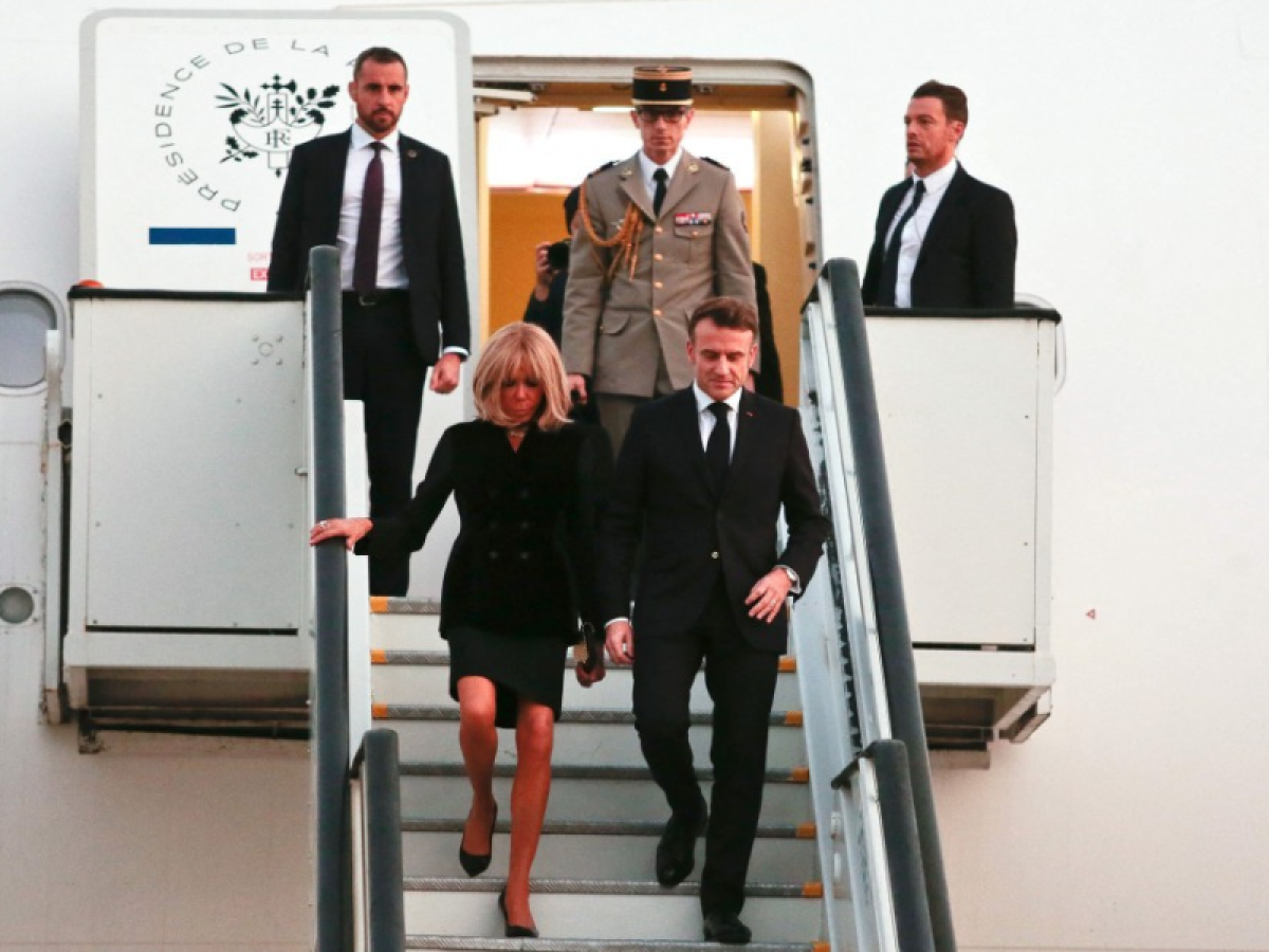 Da França, Emmanuel Macron e a esposa chegam para o G20