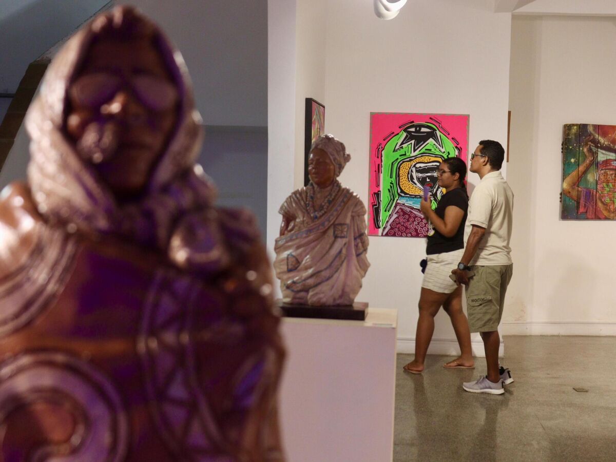 Fliporto recebe exposições de artes plásticas no Mercado Eufrásio Barbosa até o próximo domingo (17)